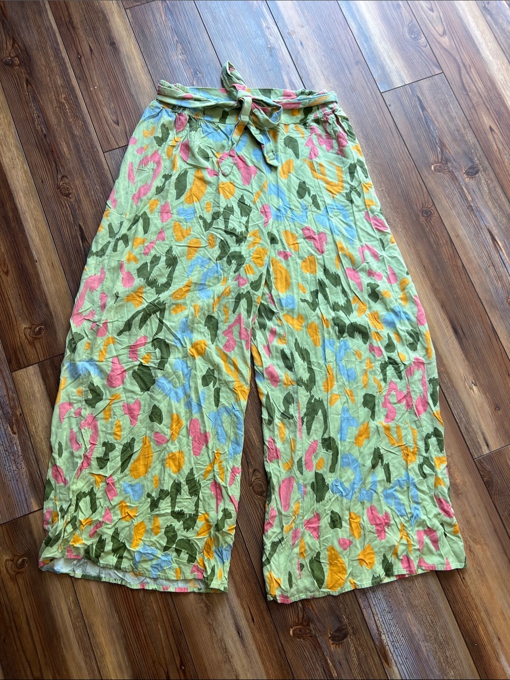 Soft Surroundings Light Green Floral Wide-Leg Boho Pants